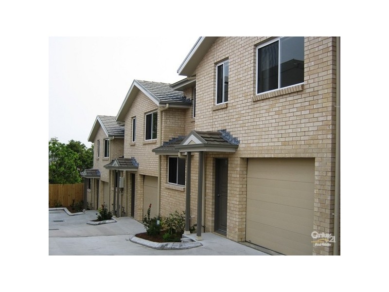 3/210 Brunker Road, Adamstown NSW 2289