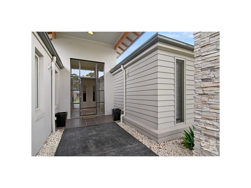 66 South Street, Medowie NSW 2318