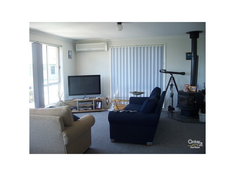 1/5 Pembroke Street, Stockton NSW 2295