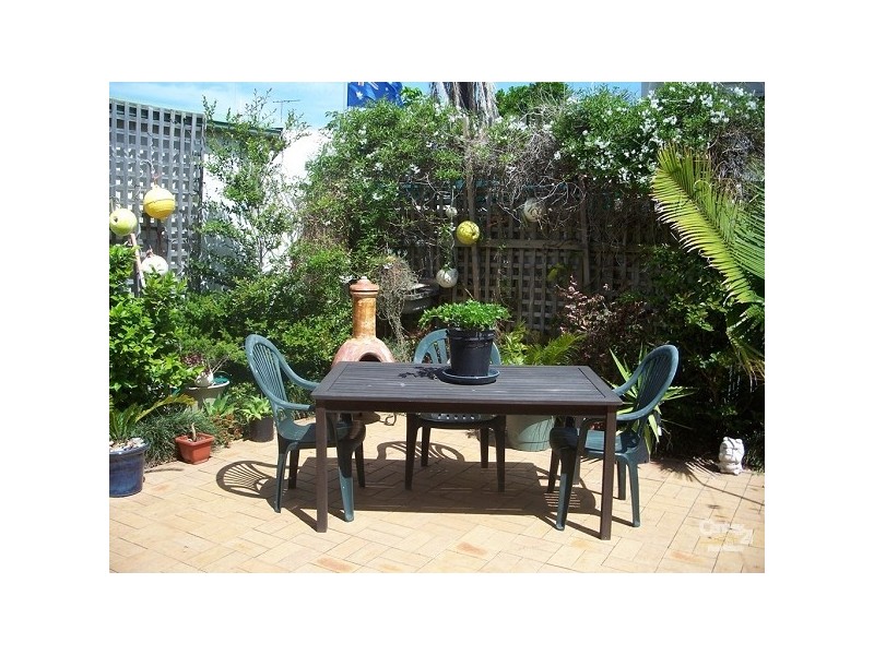 1/5 Pembroke Street, Stockton NSW 2295