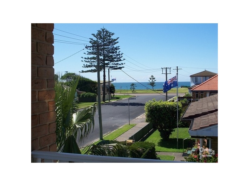 1/5 Pembroke Street, Stockton NSW 2295