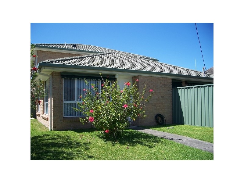 1/5 Pembroke Street, Stockton NSW 2295