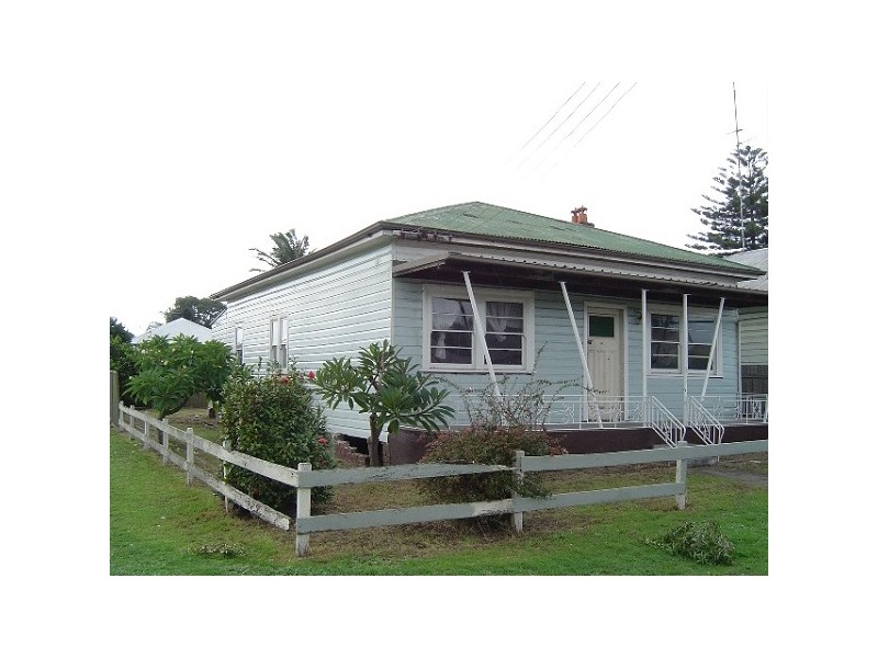 2 Murray Square, Mayfield NSW 2304