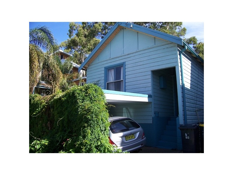 16 Carlton Street, Newcastle NSW 2300