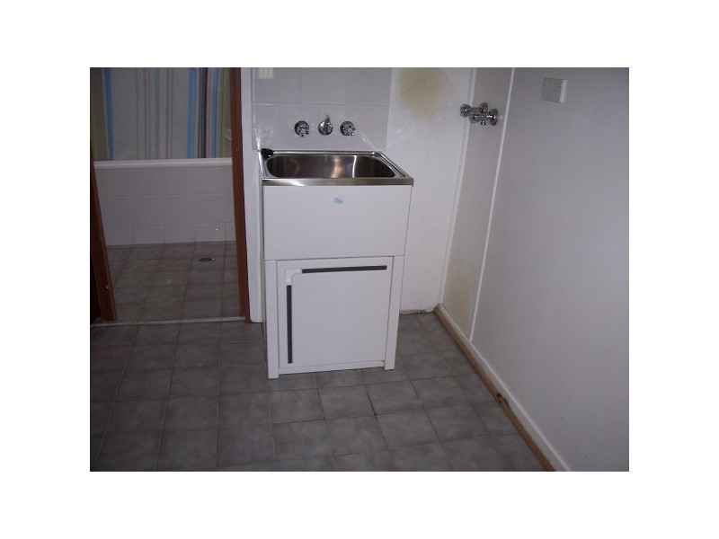 16 Carlton Street, Newcastle NSW 2300