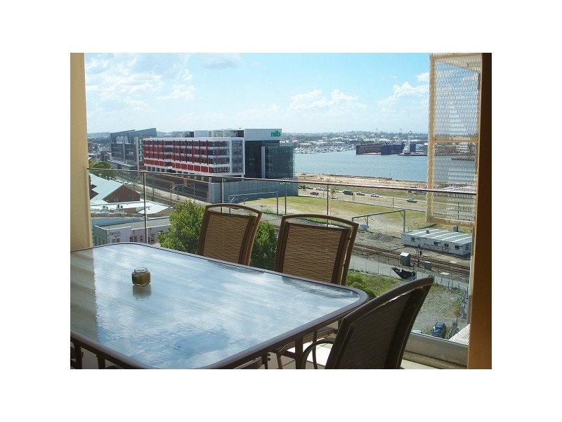 1004/489 Hunter Street, Newcastle NSW 2300