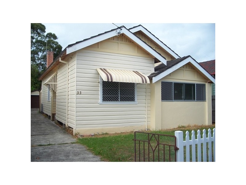 33 Harle Street, Hamilton South NSW 2303