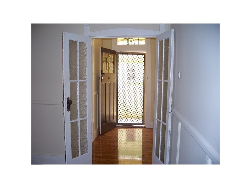 33 Harle Street, Hamilton South NSW 2303