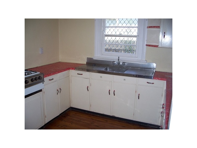 33 Harle Street, Hamilton South NSW 2303