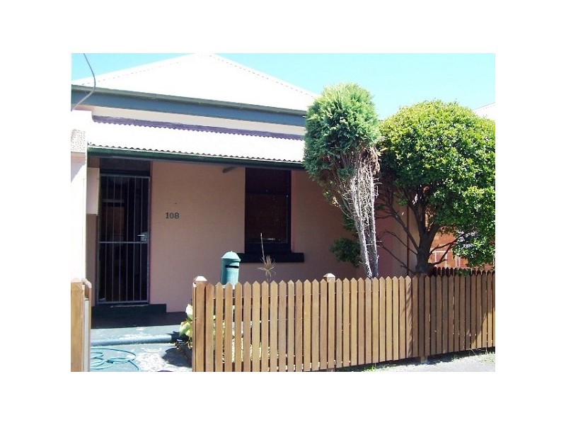 108 Dawson Street, Cooks Hill NSW 2300