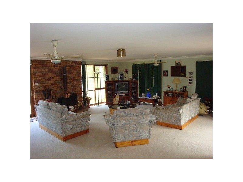 4 Raymond Close, Medowie NSW 2318