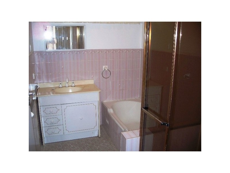 1 Dover Street, Waratah West NSW 2298