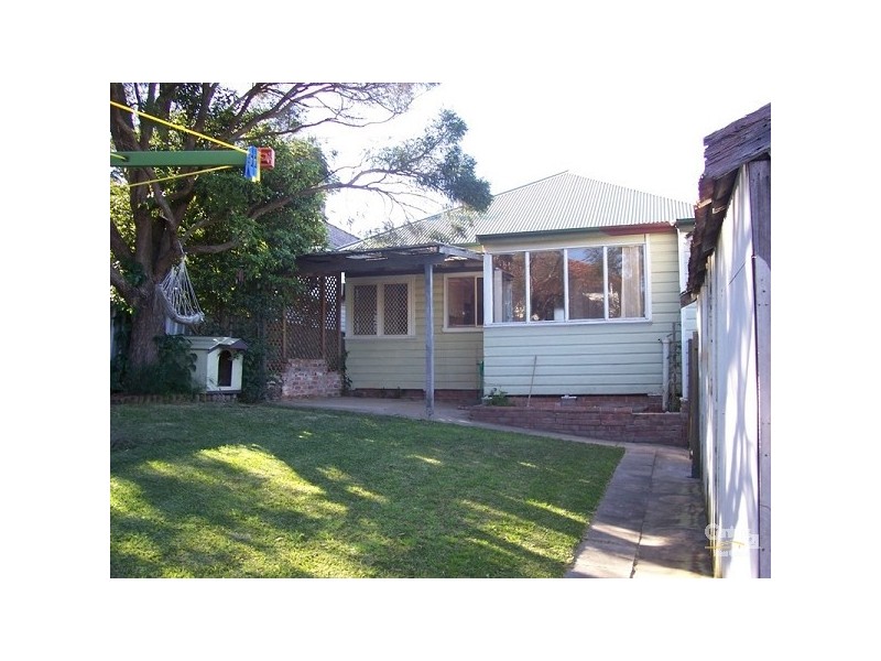 136 Edith Street, Waratah NSW 2298