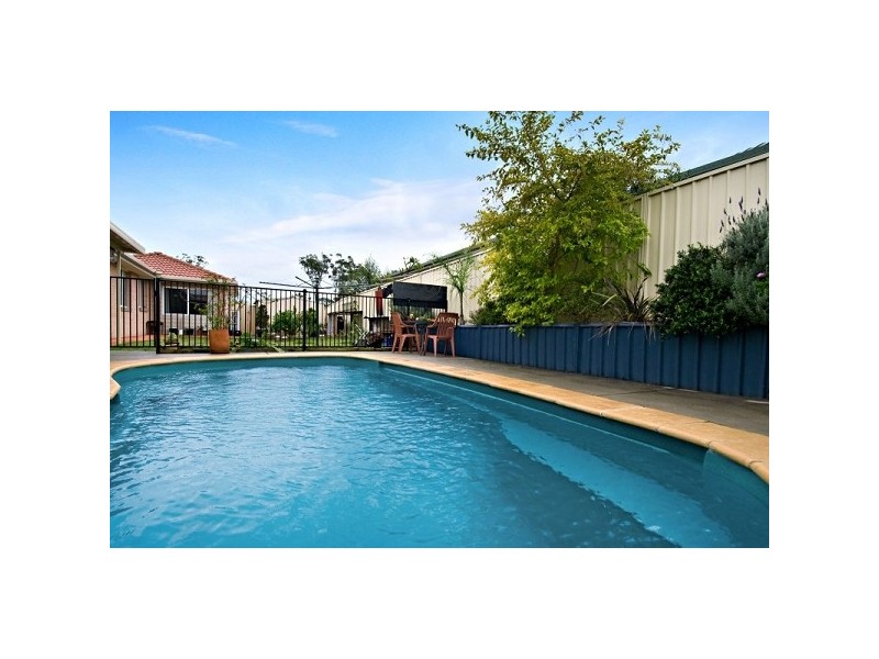 2 Jarrah Close, Medowie NSW 2318