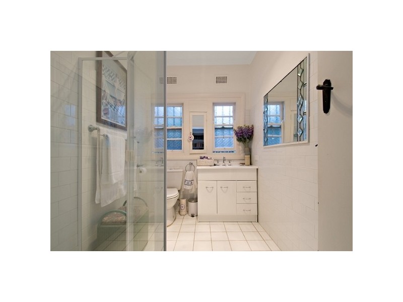 2 Mitchell Street, Tighes Hill NSW 2297