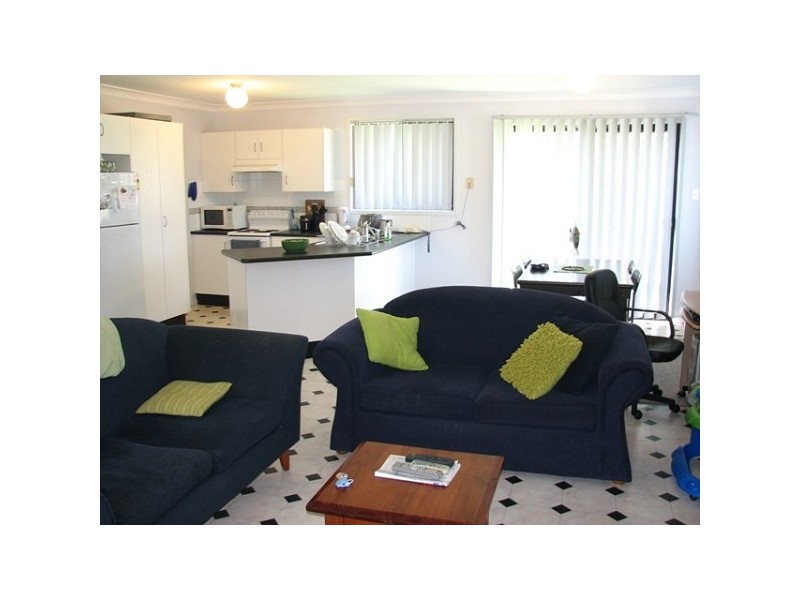 28 County Drive, Fletcher NSW 2287