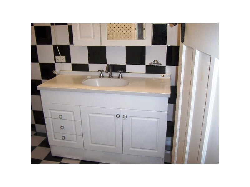 148 Lawson Street, Hamilton NSW 2303