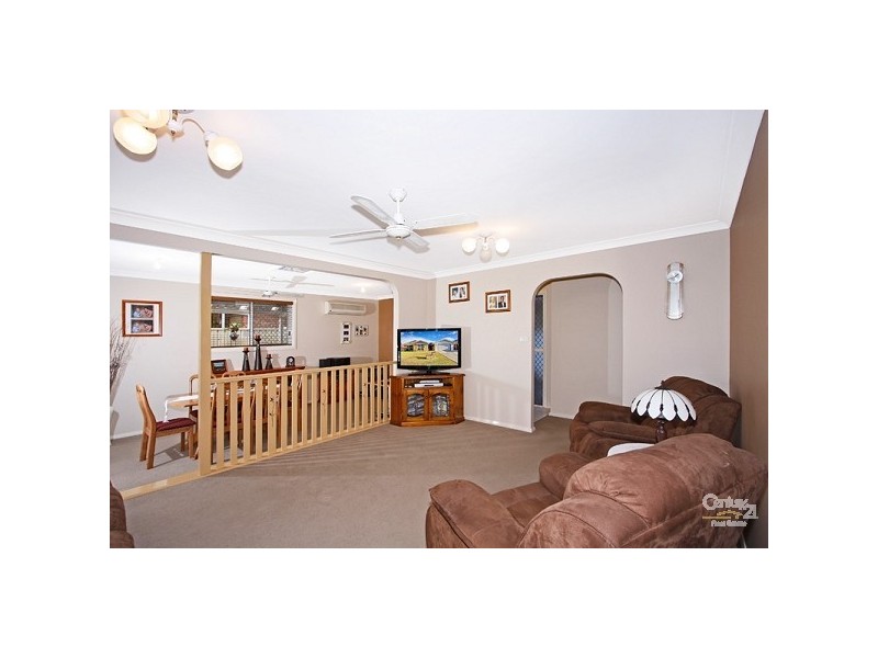 19 Decora Crescent, Warabrook NSW 2304