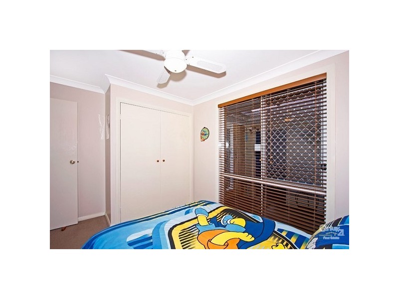 19 Decora Crescent, Warabrook NSW 2304