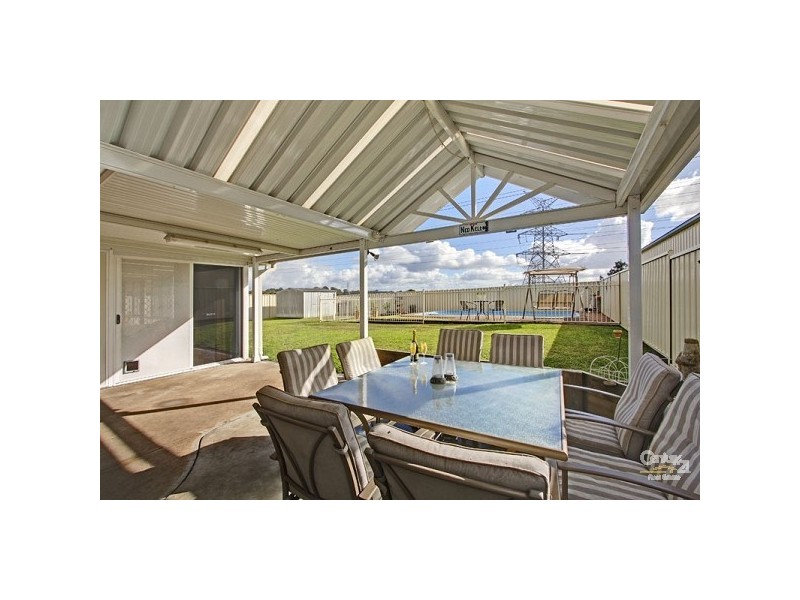 19 Decora Crescent, Warabrook NSW 2304