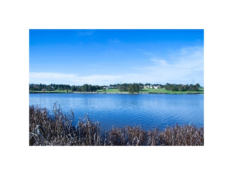 19 Decora Crescent, Warabrook NSW 2304