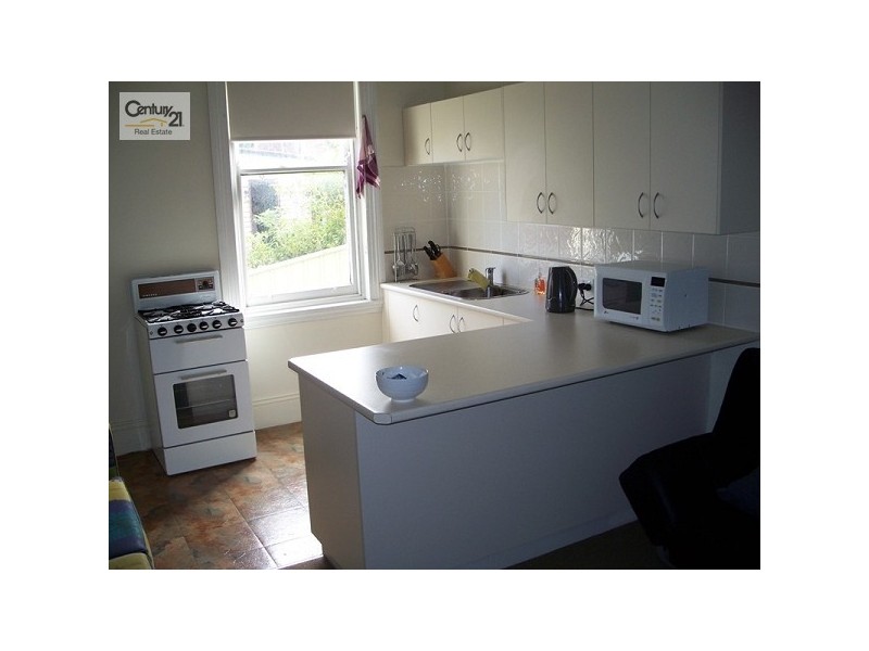 6 Dora Street, Mayfield NSW 2304