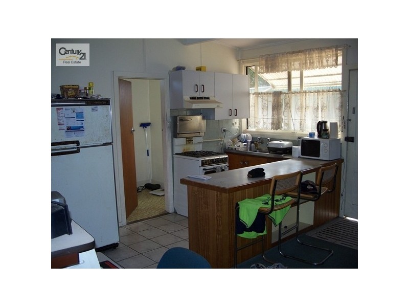 6 Dora Street, Mayfield NSW 2304