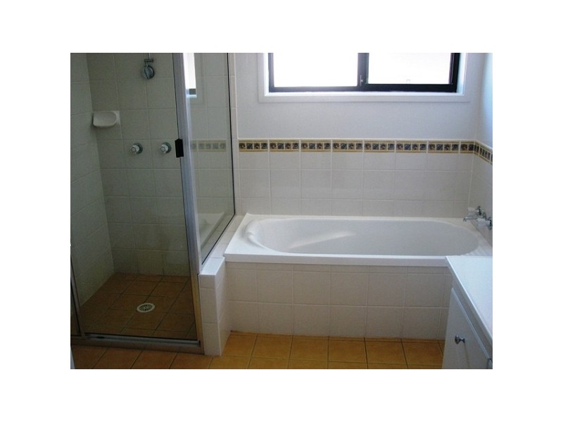 28 County Drive, Fletcher NSW 2287