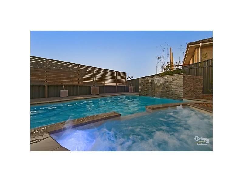 13 Hampton Way, Maryland NSW 2287