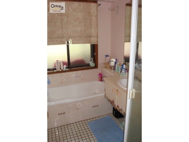 32 Tillegra Street, Maryland NSW 2287