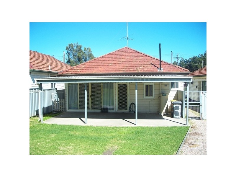 327 Maitland Road, Mayfield NSW 2304