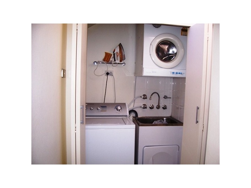 1/37 Kitchener Parade, The Hill NSW 2300