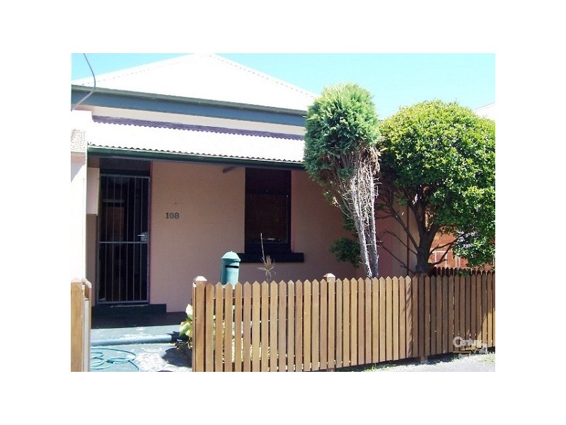 108 Dawson Street, Cooks Hill NSW 2300