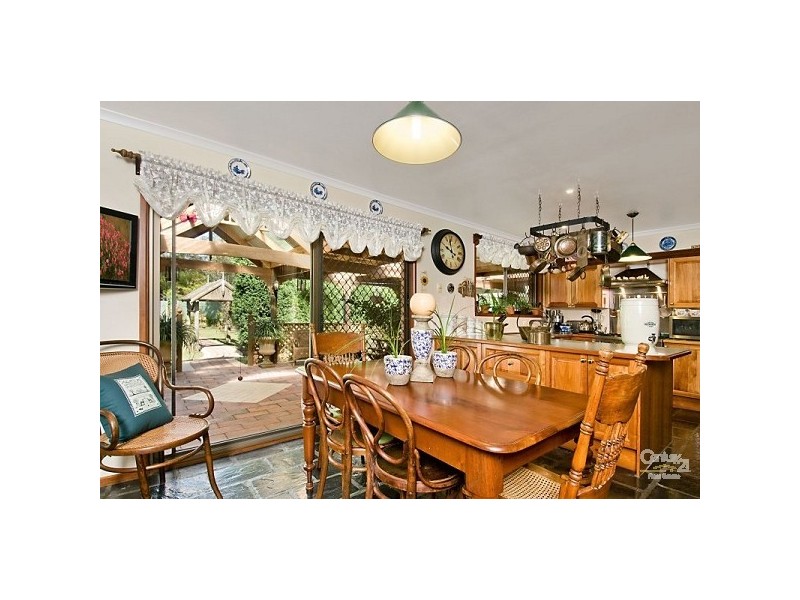 6 Windeyer Close, Medowie NSW 2318