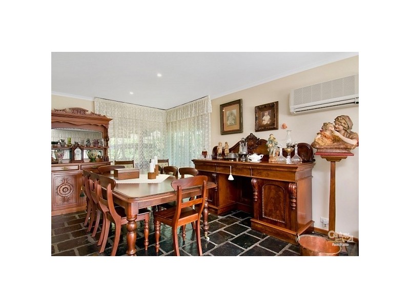 6 Windeyer Close, Medowie NSW 2318