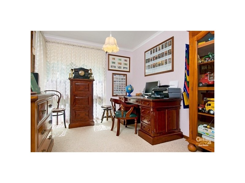 6 Windeyer Close, Medowie NSW 2318