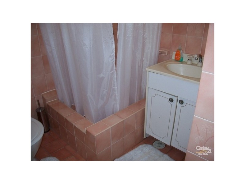 4/4 Mosbri Crescent, Newcastle NSW 2300