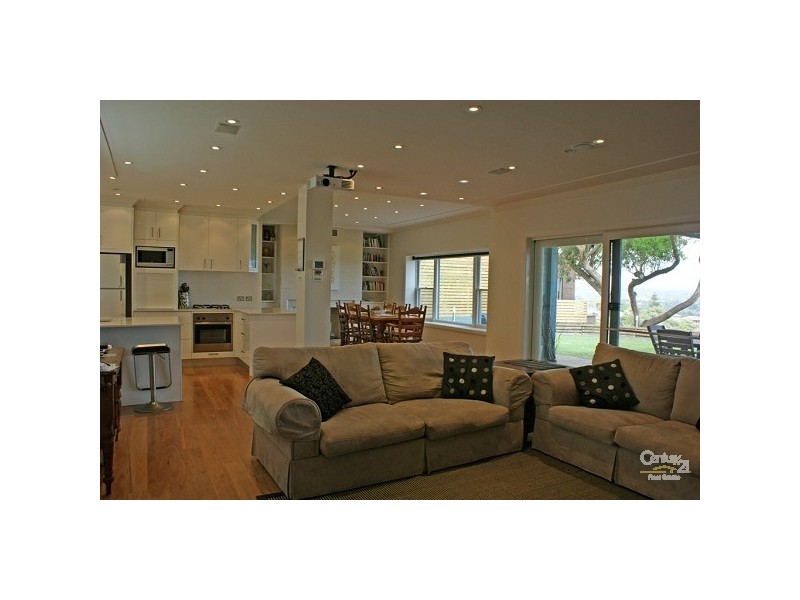 24 Memorial Drive, The Hill NSW 2300