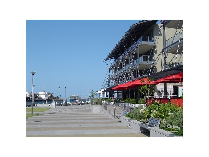 602/19 Lee Harbour, Honeysuckle Drive, Newcastle NSW 2300