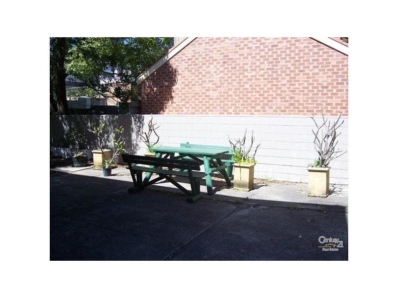 6/4 Mosbri Crescent, Newcastle NSW 2300