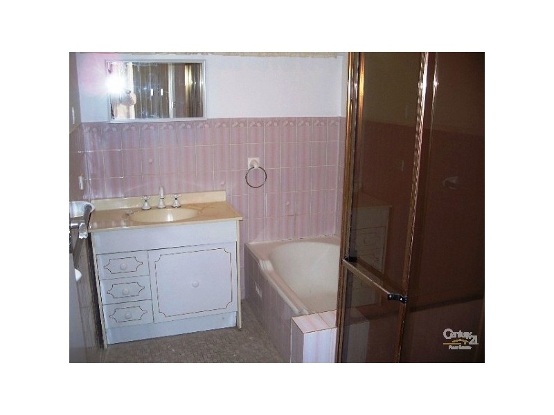 1 Dover Street, Waratah NSW 2298