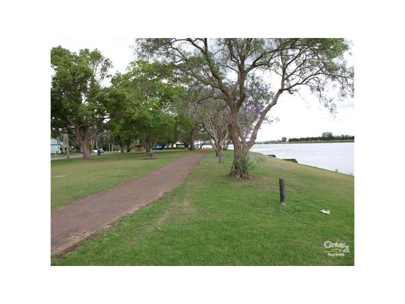 33 Port Stephens Road, Raymond Terrace NSW 2324