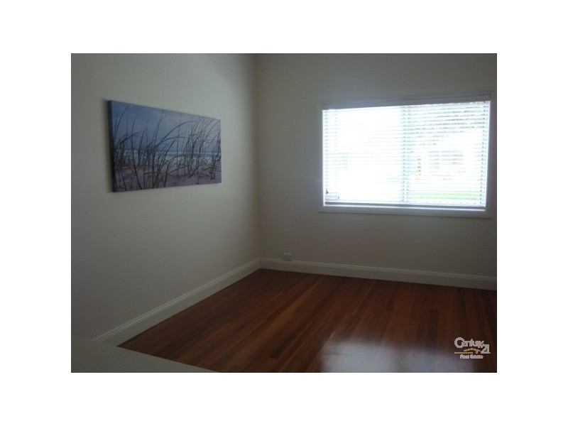 136 Tudor Street, Hamilton NSW 2303