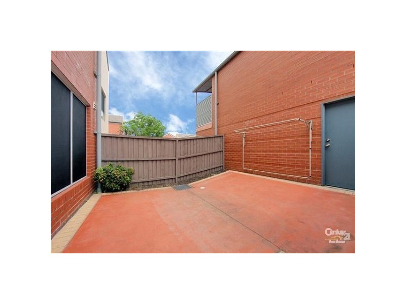 2/2 Woolshed Place, Maryville NSW 2293