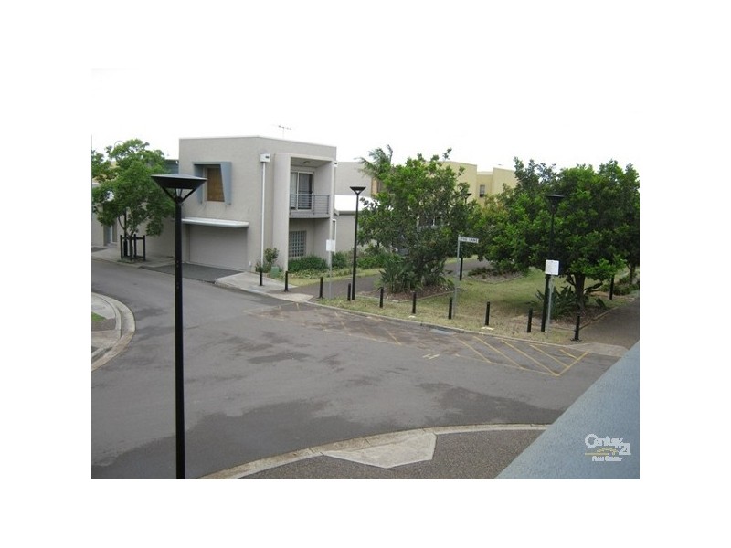 2/2 Woolshed Place, Maryville NSW 2293