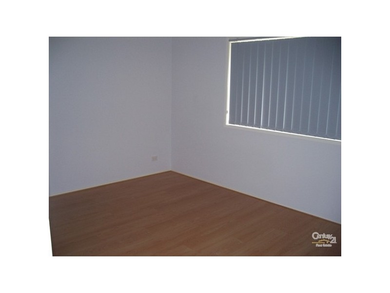 4 Ripon Way, Macquarie Hills NSW 2285