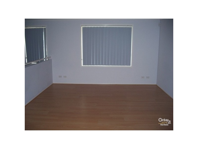 4 Ripon Way, Macquarie Hills NSW 2285