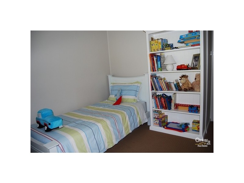 9 Beverley Crescent, New Lambton Heights NSW 2305