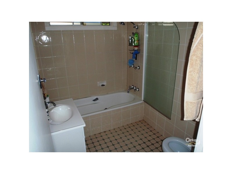 13 Sun Hill Drive, Merewether Heights NSW 2291