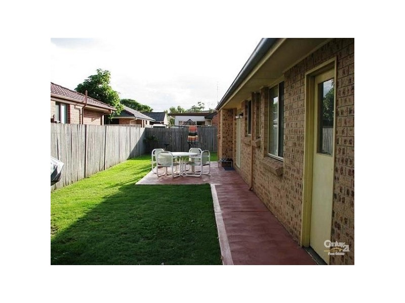 9 Robertson Street, Carrington NSW 2294